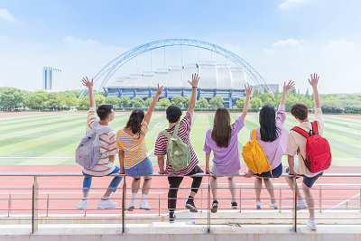 攻讀北京大學(xué)高級(jí)研修班需要滿足怎樣的條件？