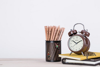 報考公共管理在職研究生要一次性繳清學費嗎？