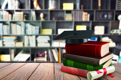 報考清華大學(xué)高級研修班要求英語過四級嗎？