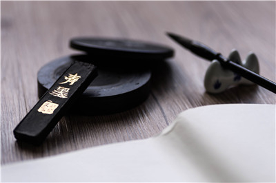 報考2019年會計學(xué)在職研究生需要寫論文嗎？