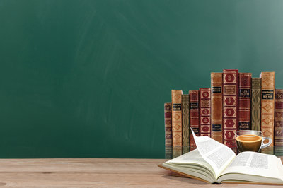 對外經(jīng)濟貿(mào)易大學在職研究生招生專業(yè)要求多嗎？