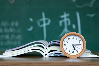 北京外國語大學(xué)在職研究生論文答辯沒過怎么辦？