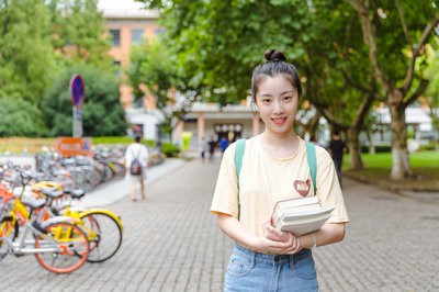 上海對外經(jīng)貿大學在職研究生畢業(yè)可以申博嗎？