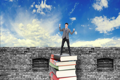 報考2019年中國傳媒大學(xué)在職研究生能不能獲得學(xué)位？