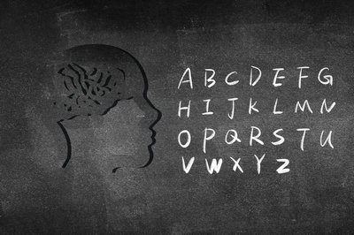 國外學(xué)歷報(bào)考深圳大學(xué)在職研究生容易通過嗎？