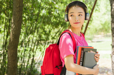2021年北京外國語大學(xué)在職研究生分?jǐn)?shù)線是多少？