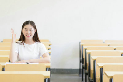 上海財經(jīng)大學(xué)在職研究生畢業(yè)對就業(yè)有幫助嗎