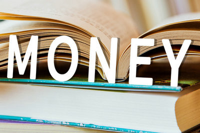 想學習2021年中國政法大學在職研究生課程，要準備多少學費？