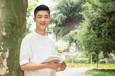 2021年在職研究生報(bào)名時(shí)間