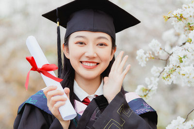 重慶在職研究生在什么時候招生，熱門院校多嗎？