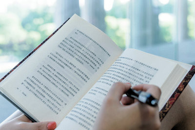 鄭州大學在職研究生報名條件嚴格嗎？