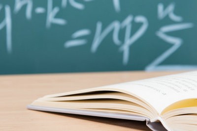 2022年華北電力大學(xué)在職研究生報考方式是什么，難考嗎？