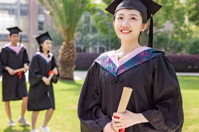 大專能讀日語筆譯在職研究生嗎？