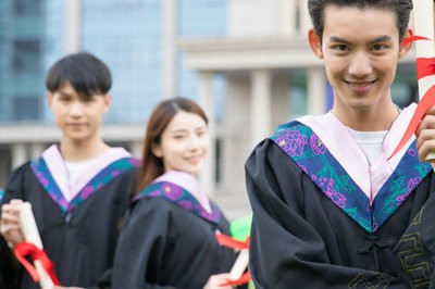 讀在職研究生有MBA專業(yè)嗎，學(xué)費(fèi)是多少？