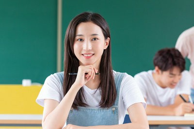 華北電力大學(xué)在職研究生報名入口是哪個？