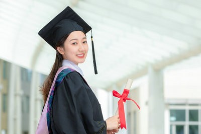 華南師范大學(xué)在職研究生報名入口在哪兒？