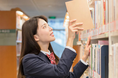 2022年大連大學(xué)在職研究生哪些專業(yè)還在招生？