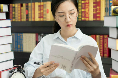 湖北師范大學(xué)在職研究生有遠(yuǎn)程班嗎?專(zhuān)科生可報(bào)名嗎？