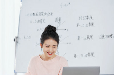石河子大學(xué)在職研究生報(bào)考時間是什么時候？