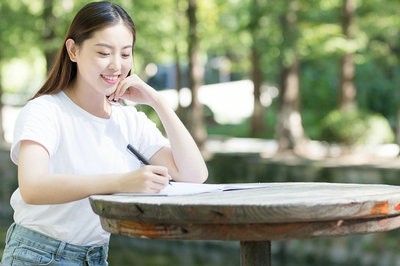 中外合辦屬于學(xué)歷教育嗎？