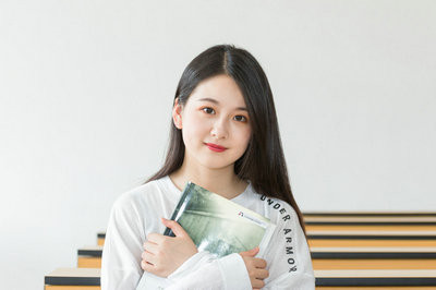 藥學(xué)在職研究生必須到學(xué)校上課嗎？