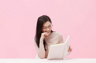 中國(guó)政法大學(xué)在職研究生頒發(fā)什么證書？