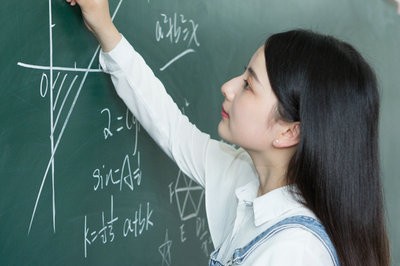 中國人民大學在職課程培訓班怎么授課的？