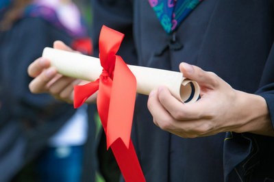 中國人民大學在職課程培訓班招收?？飘厴I(yè)生嗎？