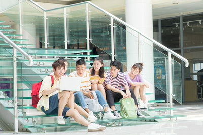 西南交通大學(xué)在職研究生學(xué)費高嗎？怎么報