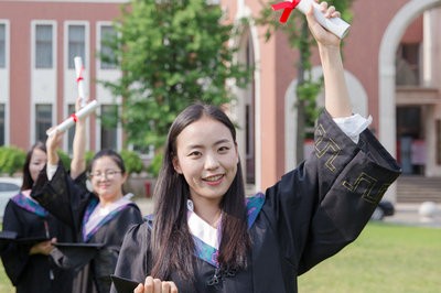 體育學在職研究生報考需要滿足哪些條件？