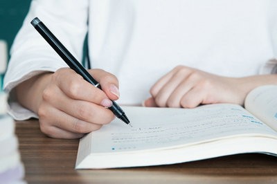 具備哪些條件可以報(bào)考江西財(cái)經(jīng)大學(xué)在職研究生？