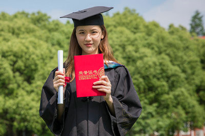 行政管理在職研究生報(bào)考有初試嗎？