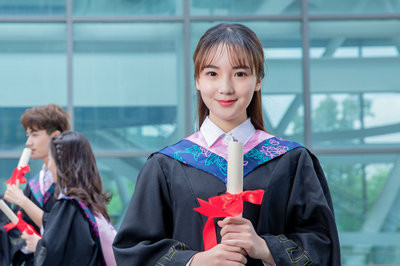 本科有學(xué)位報(bào)考河北科技大學(xué)在職研究生可以申碩嗎？