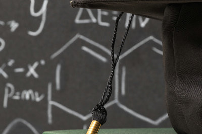 參加清華大學(xué)在職研究生需要多少錢