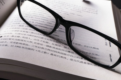 華東交通大學(xué)在職研究生報名有年齡限制嗎？