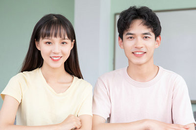 自考本科可以攻讀企業(yè)管理在職研究生嗎？