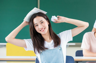 物理學(xué)在職研究生考試時(shí)間具體安排在幾月份？