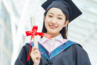 本科沒學(xué)位報考大連大學(xué)在職研究生這兩種報考途徑可以選