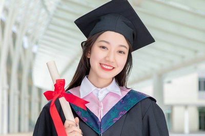上海交通大學(xué)在職研究生考試需要考英語(yǔ)嗎？