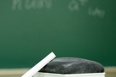 報考湖北師范大學(xué)在職研究生學(xué)費(fèi)很高嗎？