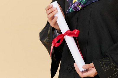 本科無學(xué)位能不能報考東南大學(xué)在職研究生？