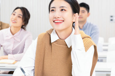 2023年就讀民商法學(xué)在職研究生上課方式靈活嗎？