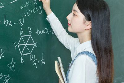 2023報考江西財經(jīng)大學(xué)在職研究生有用嗎？