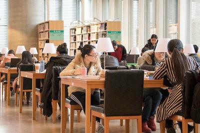 攻讀西南石油大學(xué)在職研究生報考時間是什么時候？