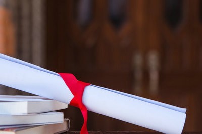 報考大連理工大學(xué)在職研究生考試科目難不難？