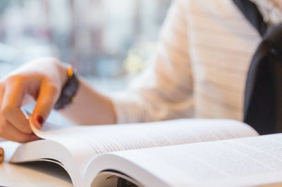 攻讀臨床醫(yī)學(xué)在職研究生和全日制研究生的區(qū)別