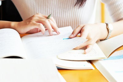 專科畢業(yè)報考公共衛(wèi)生與預(yù)防醫(yī)學(xué)在職研究生報考條件是什么？