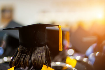 本科有學(xué)位報考重慶大學(xué)在職研究生條件是什么