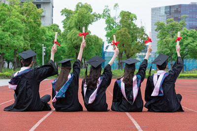 2023年中國政法大學(xué)在職研究生考試時間是什么時候？