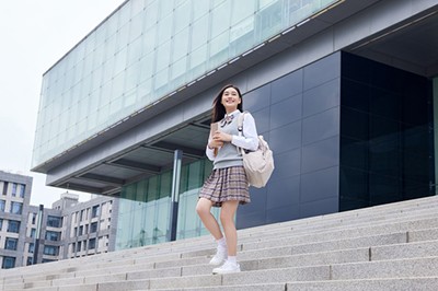 本科無學(xué)位能不能報考東華理工大學(xué)在職研究生？
